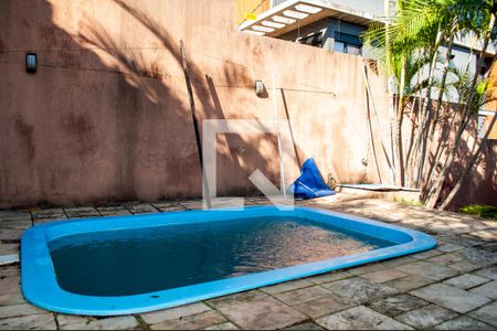 Área comum de casa à venda com 4 quartos, 495m² em Jardim Isabel, Porto Alegre