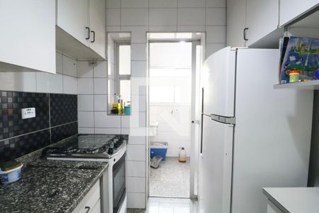 Cozinha de apartamento para alugar com 2 quartos, 118m² em Balneario Cidade Atlantica, Guarujá