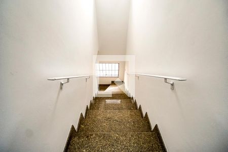 Corredor de casa para alugar com 4 quartos, 450m² em Vila Carrão, São Paulo