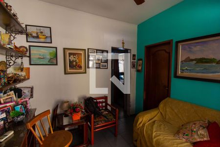 Sala de casa à venda com 2 quartos, 140m² em Barreto, Niterói