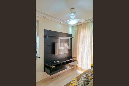 Sala de apartamento para alugar com 2 quartos, 64m² em Nova Mirim, Praia Grande