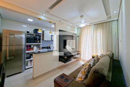 Sala de apartamento para alugar com 2 quartos, 64m² em Nova Mirim, Praia Grande