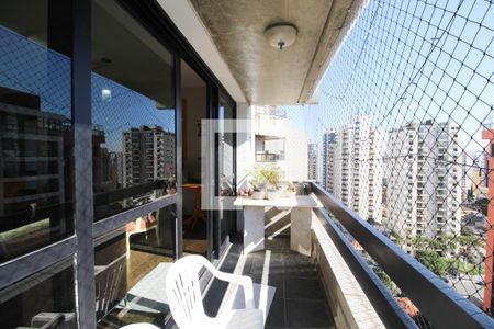 Varanda de apartamento à venda com 4 quartos, 296m² em Moema, São Paulo