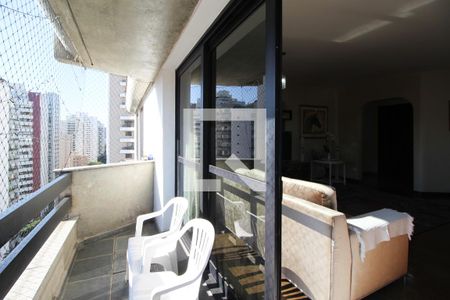 Varanda de apartamento à venda com 4 quartos, 296m² em Moema, São Paulo