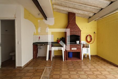 Casa à venda com 160m², 3 quartos e 2 vagasquintal com churrasqueira