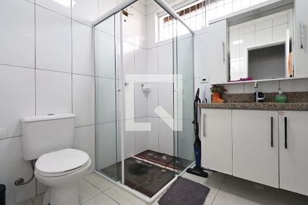 Casa à venda com 160m², 3 quartos e 2 vagasBanheiro