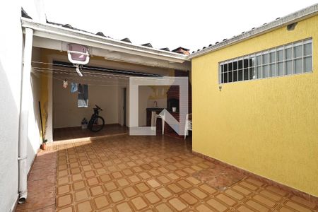 Casa à venda com 160m², 3 quartos e 2 vagasquintal com churrasqueira
