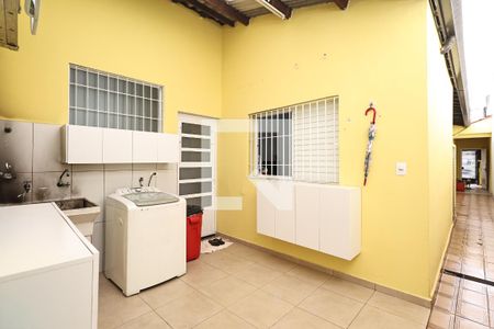 Casa à venda com 160m², 3 quartos e 2 vagasLavanderia