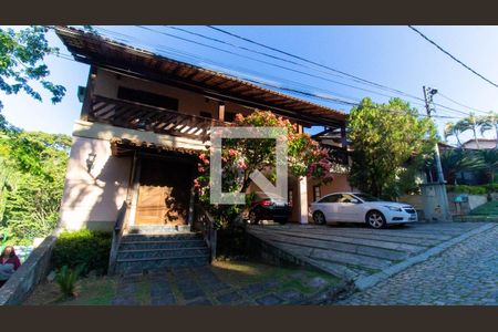 Fachada de casa de condomínio à venda com 4 quartos, 367m² em Matapaca, Niterói