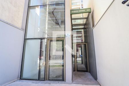 Fachada do Prédio de apartamento à venda com 1 quarto, 25m² em Jardim Paulista, São Paulo