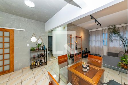 Sala de apartamento para alugar com 2 quartos, 65m² em Carlos Prates, Belo Horizonte