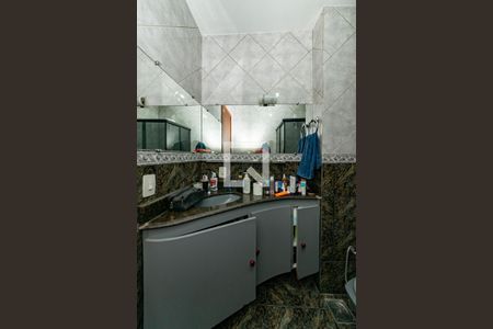 Banheiro Social de apartamento para alugar com 2 quartos, 65m² em Carlos Prates, Belo Horizonte