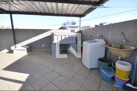 Área de Serviço de casa à venda com 3 quartos, 240m² em Vila Medeiros, São Paulo