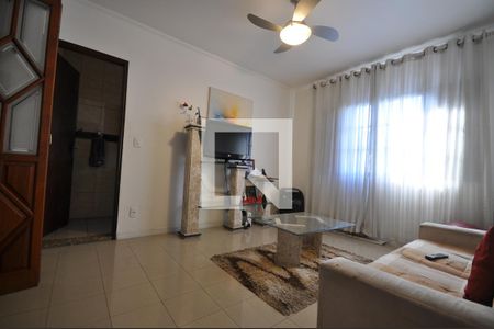 Sala de TV de casa à venda com 3 quartos, 240m² em Vila Medeiros, São Paulo