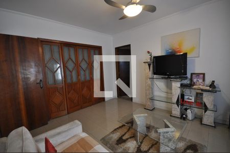 Sala de TV de casa à venda com 3 quartos, 240m² em Vila Medeiros, São Paulo