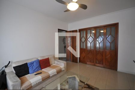 Sala de TV de casa à venda com 3 quartos, 240m² em Vila Medeiros, São Paulo