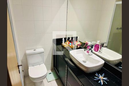 Banheiro de apartamento à venda com 3 quartos, 112m² em Barra da Tijuca, Rio de Janeiro