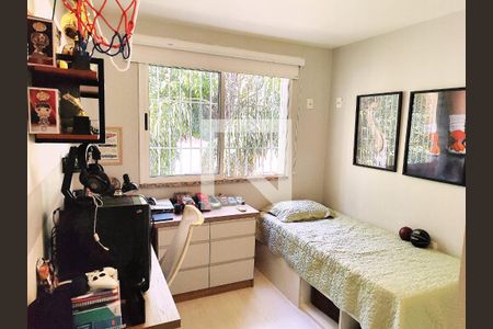 Quarto de casa de condomínio à venda com 4 quartos, 140m² em Badu, Niterói