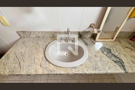 Banheiro  de casa à venda com 5 quartos, 508m² em Concórdia, Belo Horizonte
