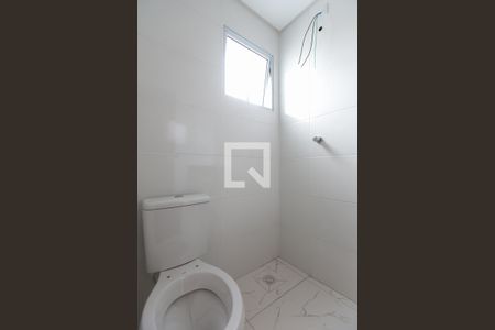 Banheiro de apartamento à venda com 2 quartos, 47m² em Vila Brasil, São Paulo