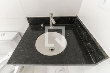 Banheiro de apartamento à venda com 2 quartos, 36m² em Vila Brasil, São Paulo