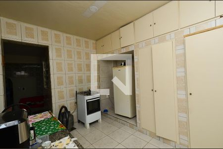 Cozinha 1 de casa à venda com 4 quartos, 180m² em Santa Cruz, Belo Horizonte