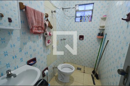 Banheiro Social 2 de casa à venda com 4 quartos, 180m² em Santa Cruz, Belo Horizonte