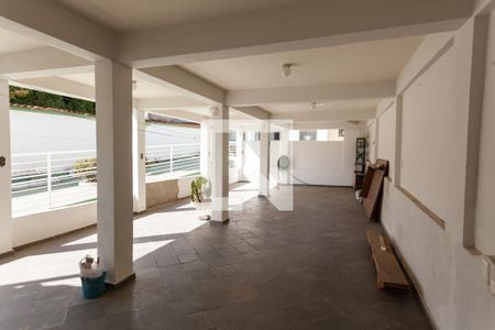 Garagem de casa à venda com 2 quartos, 153m² em Pindorama, Belo Horizonte