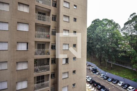 Vista do Quarto 2 de apartamento para alugar com 2 quartos, 47m² em Jardim Henriqueta, Taboão da Serra
