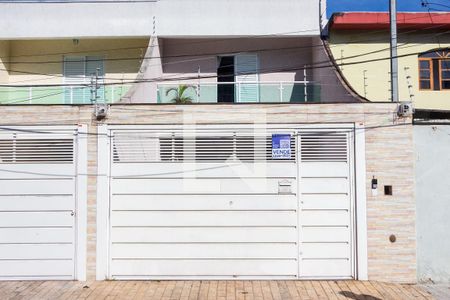 Fachada de casa à venda com 3 quartos, 158m² em Vila Arriete, São Paulo