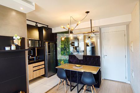 Sala de apartamento à venda com 2 quartos, 56m² em Pechincha, Rio de Janeiro