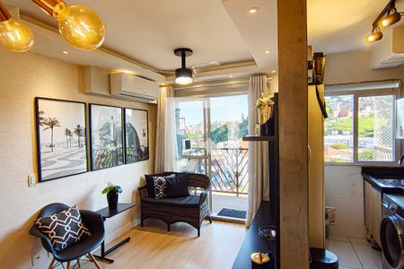 Sala de apartamento à venda com 2 quartos, 56m² em Pechincha, Rio de Janeiro