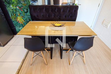 Sala de apartamento à venda com 2 quartos, 56m² em Pechincha, Rio de Janeiro