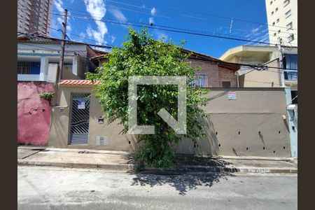 Fachada  de casa à venda com 2 quartos, 115m² em Vila Nair, São Paulo