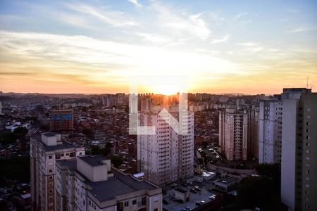 Vista de apartamento à venda com 2 quartos, 48m² em Parque Reboucas, São Paulo