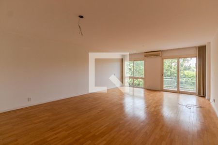 Sala de apartamento para alugar com 3 quartos, 170m² em Floresta, Porto Alegre