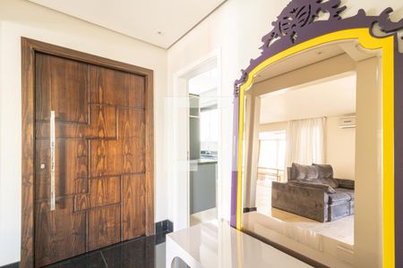 Entrada de apartamento para alugar com 2 quartos, 168m² em Vila Nova Conceição, São Paulo