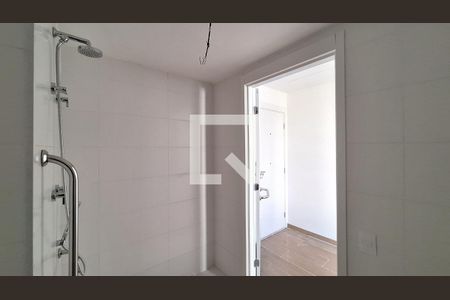 Banheiro de kitnet/studio para alugar com 1 quarto, 35m² em Perdizes, São Paulo