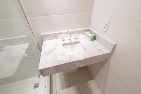 Banheiro de kitnet/studio para alugar com 1 quarto, 35m² em Vila Mariana, São Paulo