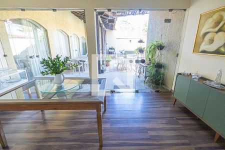 Hall de casa à venda com 4 quartos, 2000m² em Bandeirantes (pampulha), Belo Horizonte