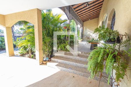Quintal de casa à venda com 4 quartos, 2000m² em Bandeirantes (pampulha), Belo Horizonte
