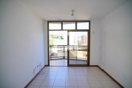 Sala de apartamento para alugar com 1 quarto, 53m² em Fátima, Niterói