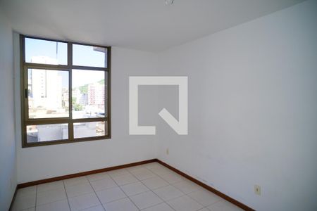 Quarto de apartamento para alugar com 1 quarto, 53m² em Fátima, Niterói
