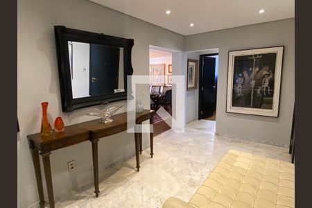 Hall de entrada de apartamento para alugar com 3 quartos, 251m² em Santa Cecilia, São Paulo