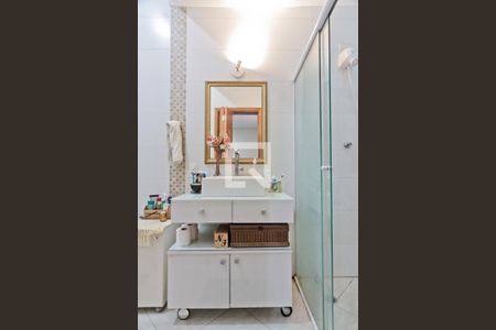 Banheiro da Suíte de casa à venda com 3 quartos, 100m² em Vila Basileia, São Paulo