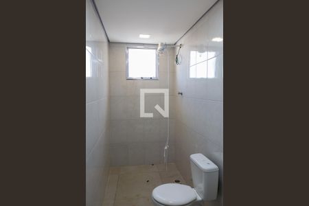 Banheiro de casa para alugar com 1 quarto, 60m² em Bandeiras, Osasco