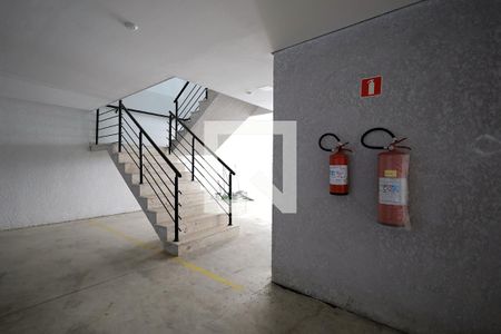 Escadas de apartamento à venda com 2 quartos, 45m² em Parque Erasmo Assunção, Santo André