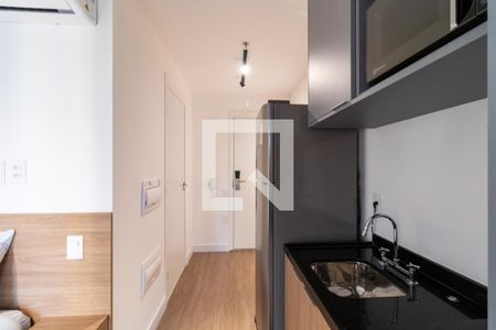 Cozinha de kitnet/studio para alugar com 1 quarto, 24m² em Pompeia, São Paulo