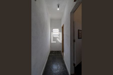 Casa 2 - Corredor de casa à venda com 4 quartos, 310m² em Vila Londrina, São Paulo