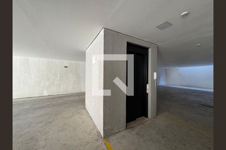 Garagem de apartamento à venda com 2 quartos, 90m² em Parque Erasmo Assunção, Santo André